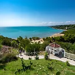Апарт-отель Grotta Del Saraceno 3*