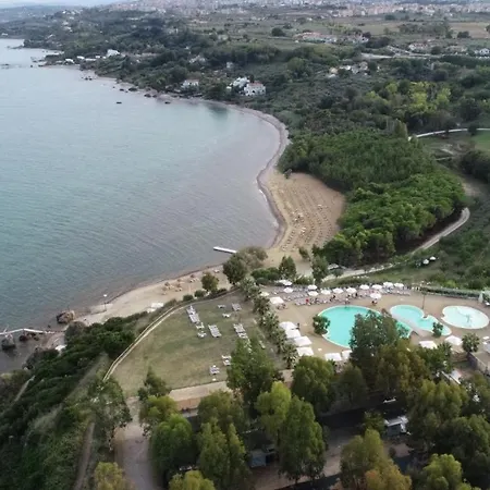 Hotel apartamentowy Grotta Del Saraceno