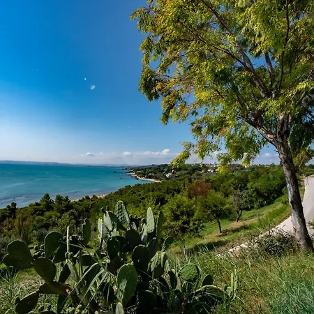 Ξενοδοχείο με διαμερίσματα Grotta Del Saraceno