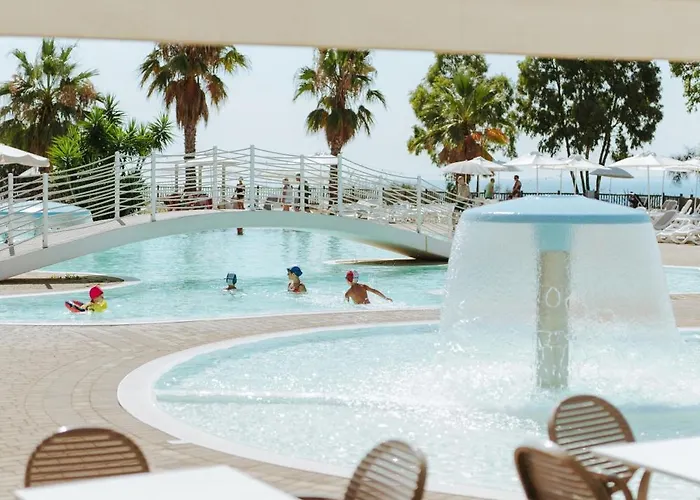 Grotta Del Saraceno 3* Vasto