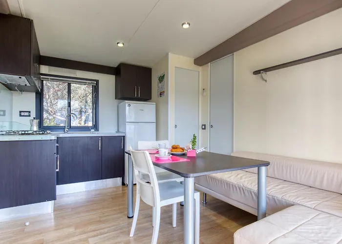 Grotta Del Saraceno Lägenhetshotell 3*